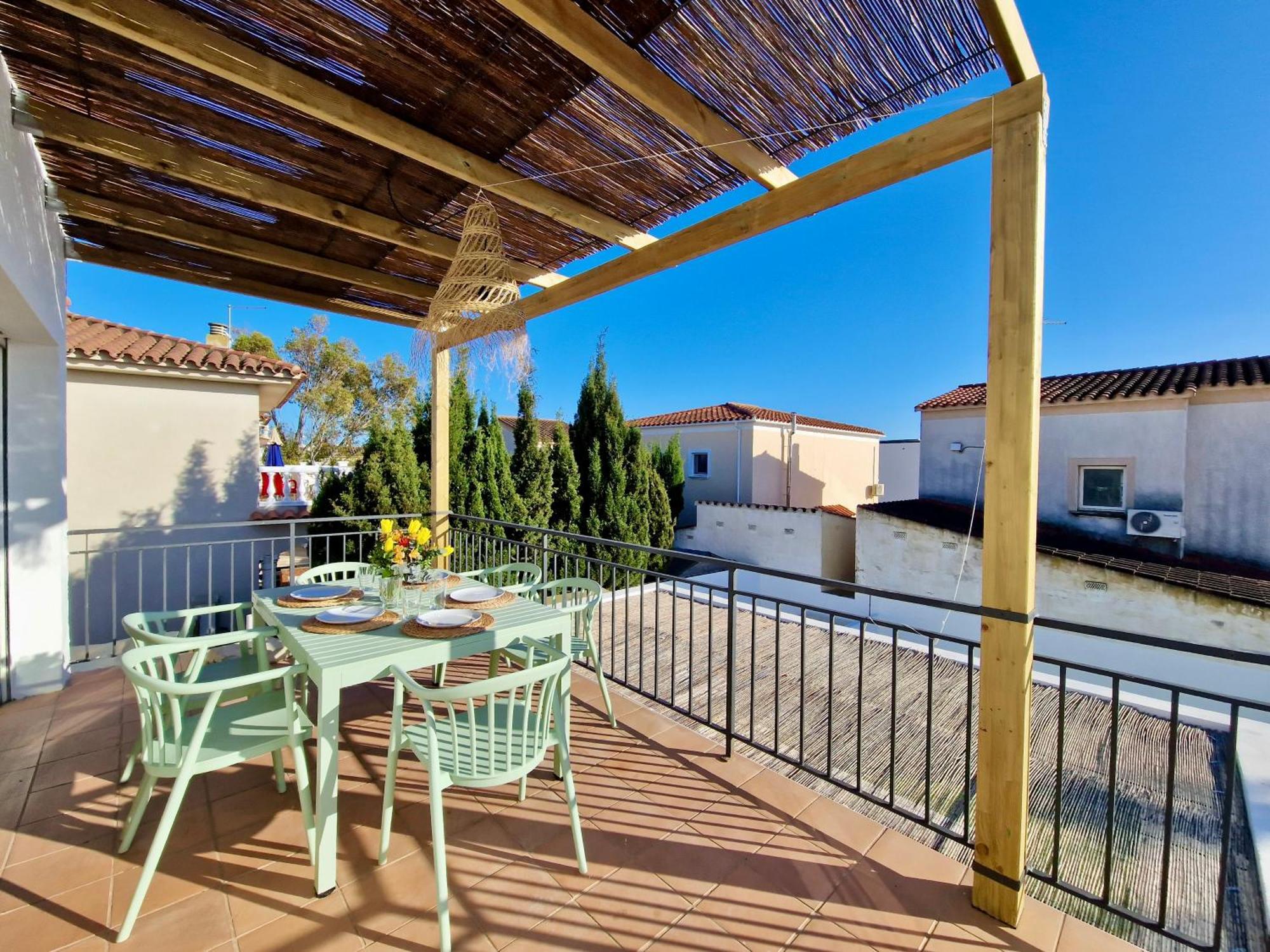 Gorgot P1 I Apartamento Con Terraza Y Piscina Comunitaria Cerca De La Playa Empuriabrava Buitenkant foto